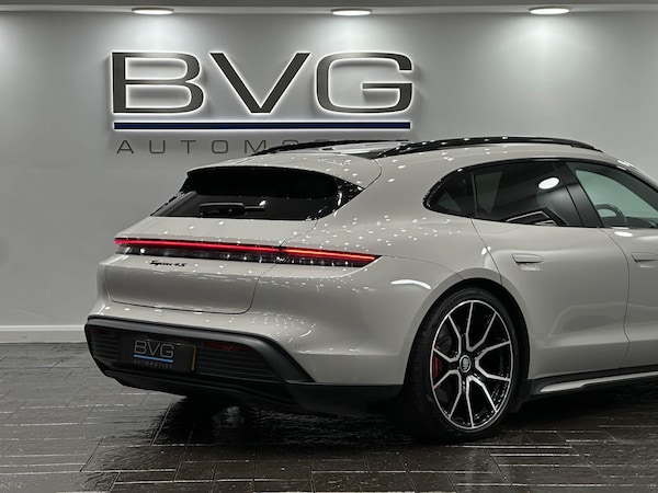 Used Porsche Taycan 2022 for sale - 76175365: Photo 22