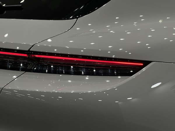 Used Porsche Taycan 2022 for sale - 76175365: Photo 23