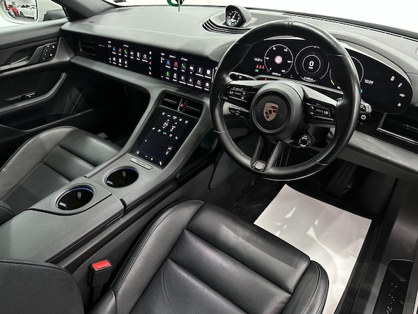 Used Porsche Taycan 2022 for sale - 76175365: Photo 31