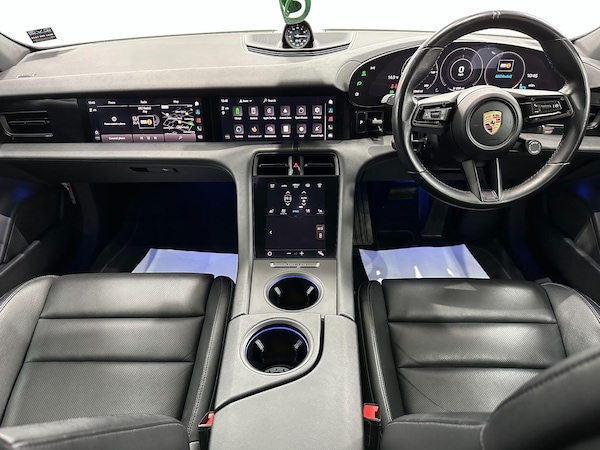 Used Porsche Taycan 2022 for sale - 76175365: Photo 44