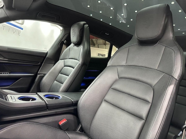 Used Porsche Taycan 2022 for sale - 76175365: Photo 76