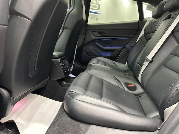 Used Porsche Taycan 2022 for sale - 76175365: Photo 78