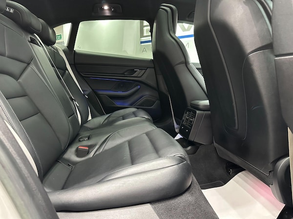 Used Porsche Taycan 2022 for sale - 76175365: Photo 81