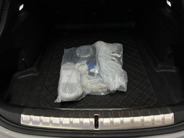 Used Porsche Taycan 2022 for sale - 76175365: Photo 88