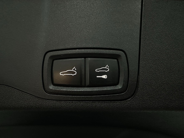 Used Porsche Taycan 2022 for sale - 76175365: Photo 89