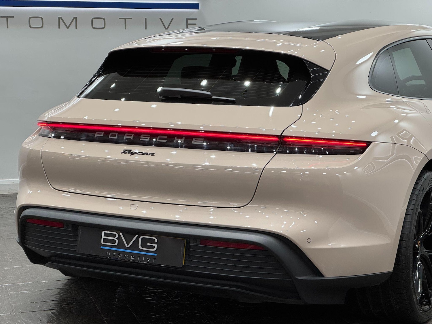 Used Porsche Taycan 2023 for sale - 77456505: Photo 22