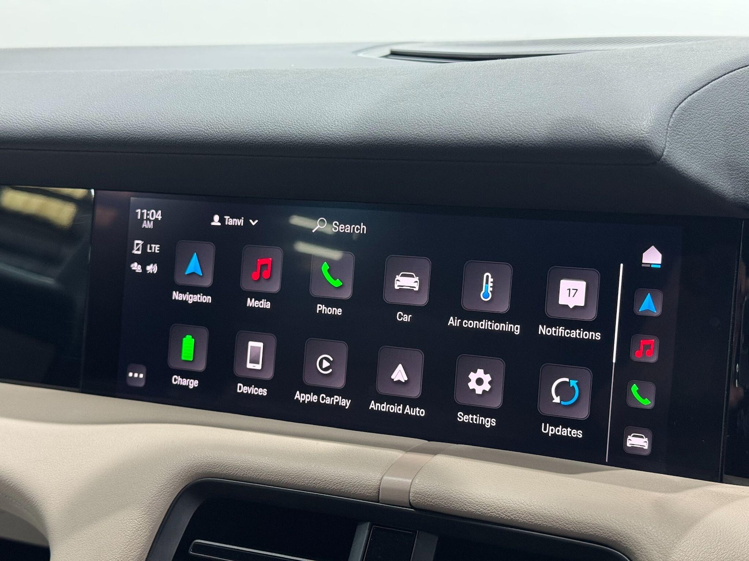 Used Porsche Taycan 2023 for sale - 77456505: Photo 35