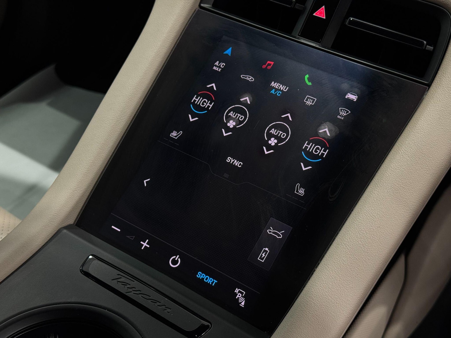 Used Porsche Taycan 2023 for sale - 77456505: Photo 37