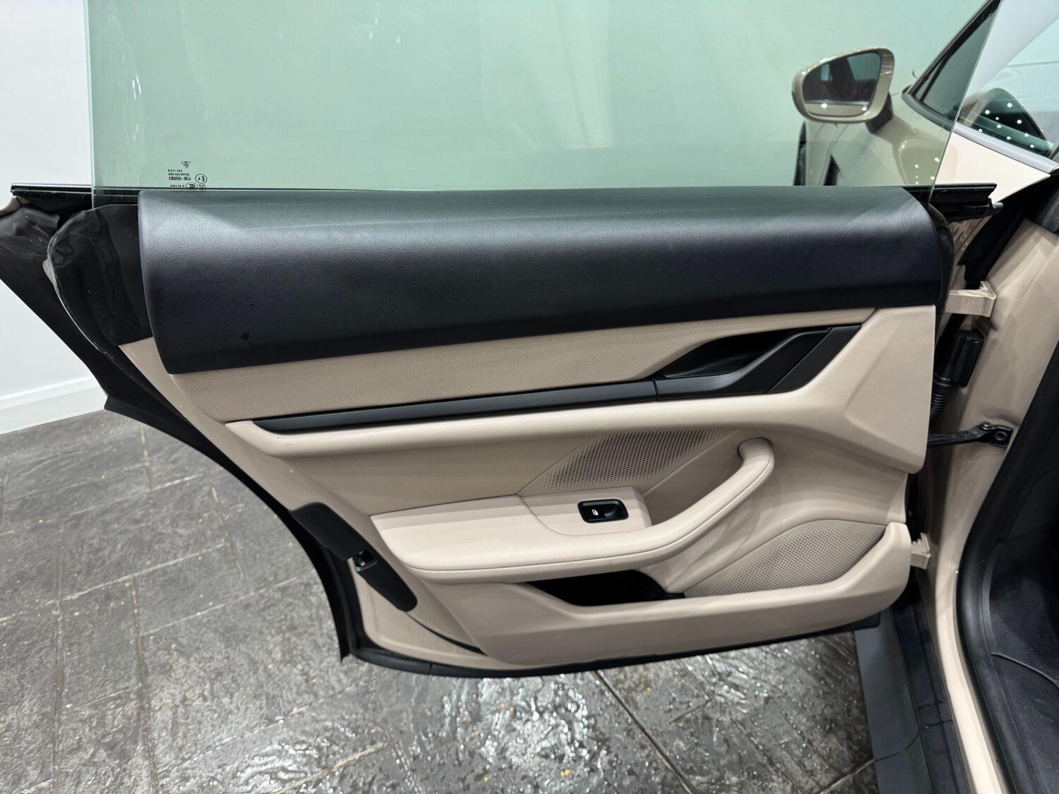 Used Porsche Taycan 2023 for sale - 77456505: Photo 49