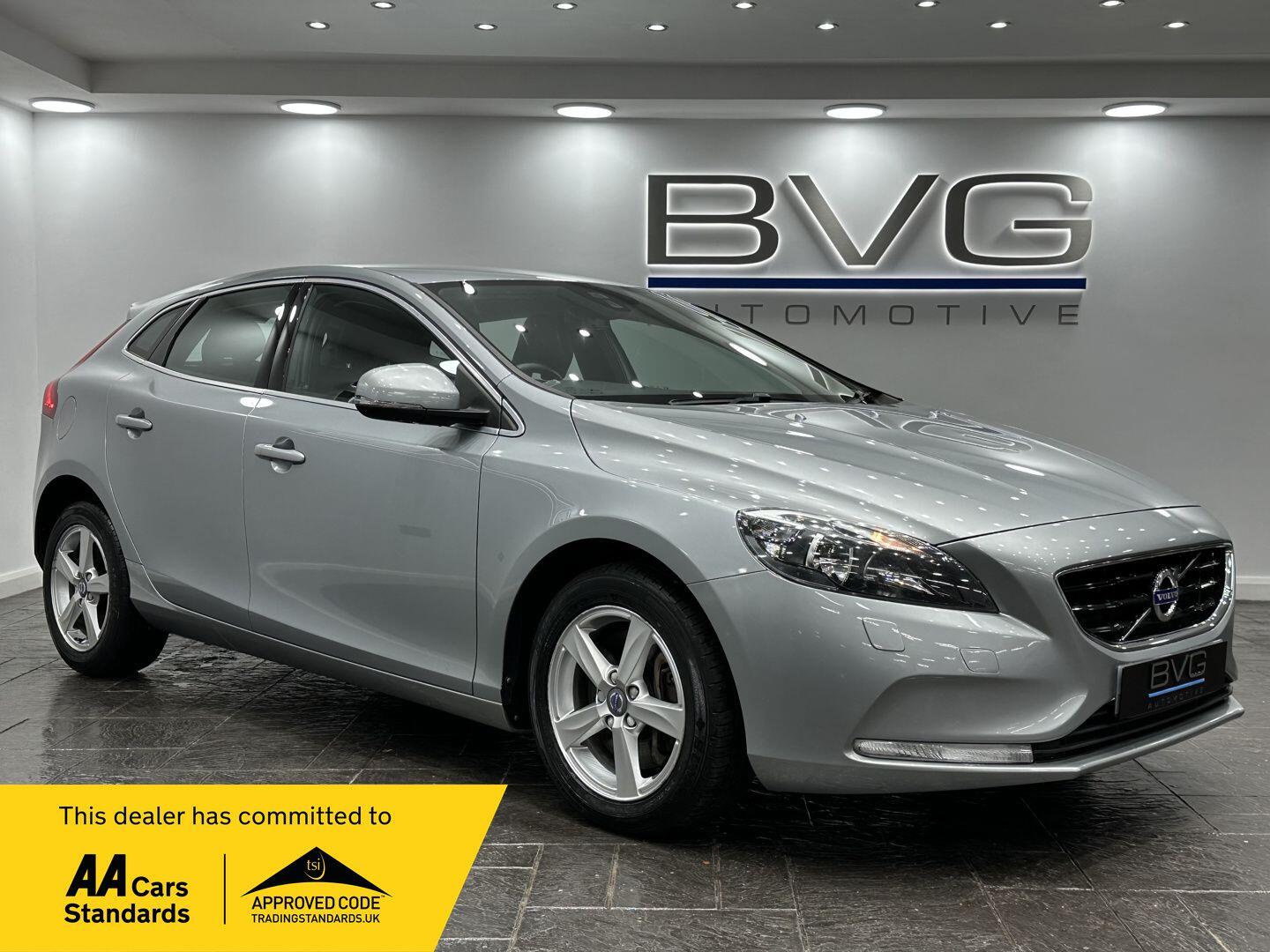 Used Volvo V40 2016 for sale - 76824679: Photo 1