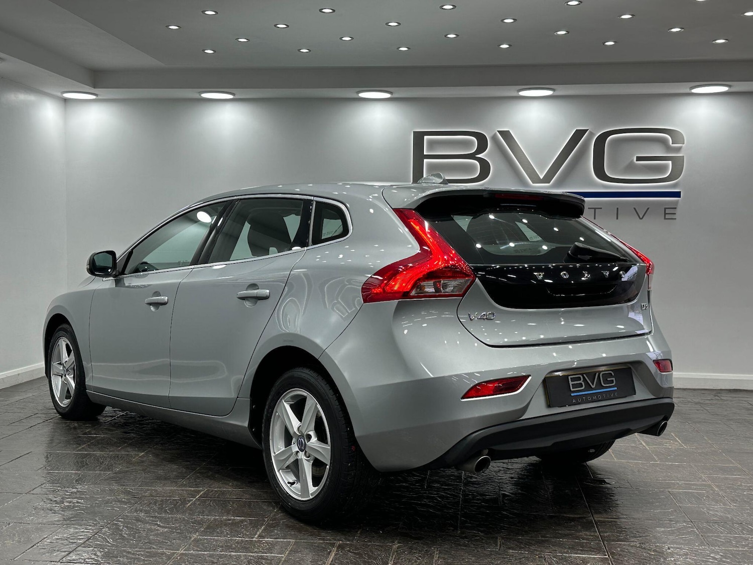 Used Volvo V40 2016 for sale - 76824679: Photo 12