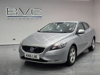 Used Volvo V40 2016 for sale - 76824679: Photo