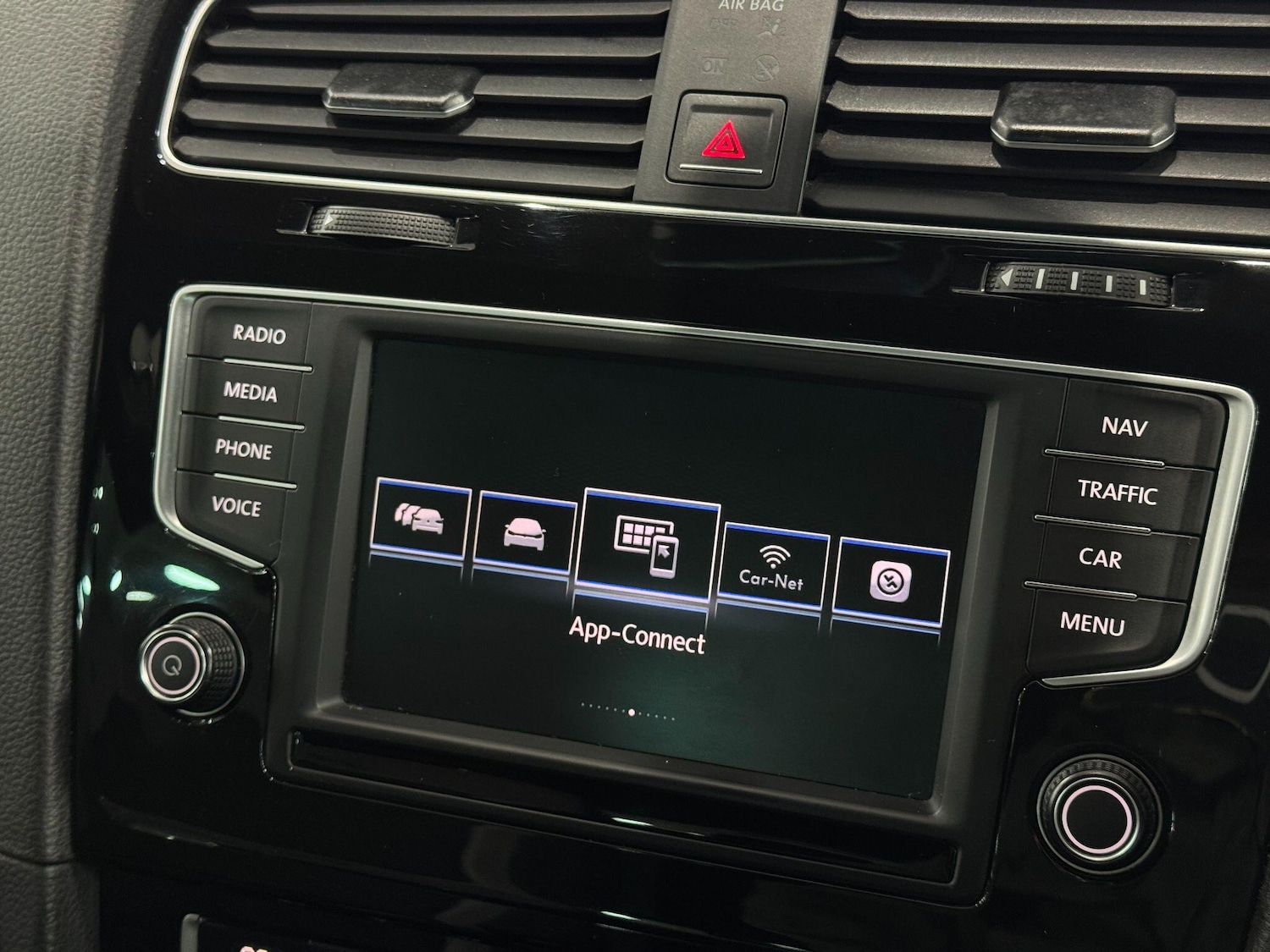 Used Volkswagen Golf 2017 for sale - 77982580: Photo 31