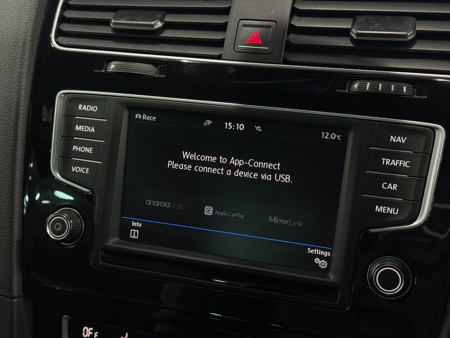 Used Volkswagen Golf 2017 for sale - 77982580: Photo 32