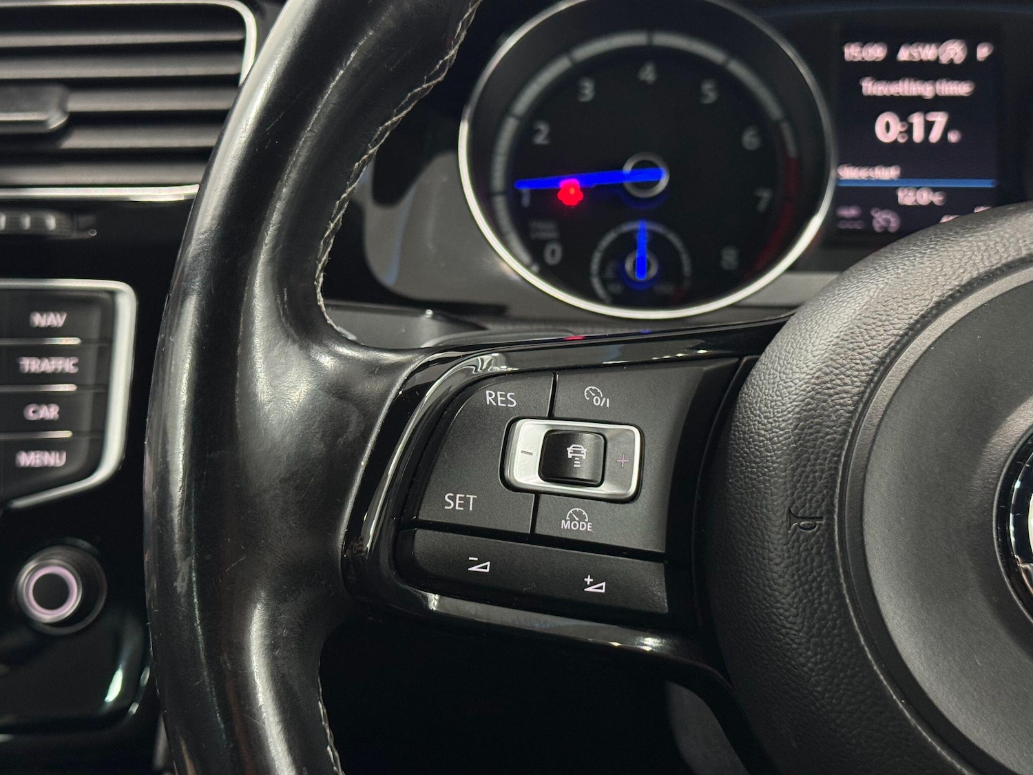 Used Volkswagen Golf 2017 for sale - 77982580: Photo 42