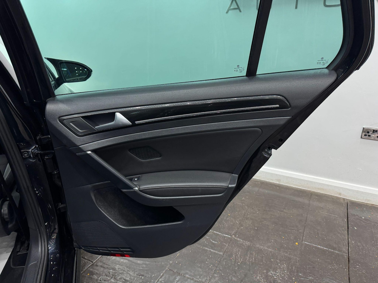 Used Volkswagen Golf 2017 for sale - 77982580: Photo 54