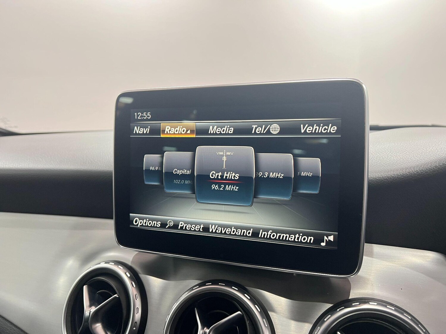 Used Mercedes-Benz GLA 2016 for sale - 76095171: Photo 38