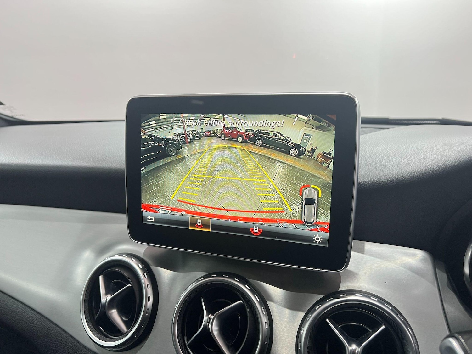 Used Mercedes-Benz GLA 2016 for sale - 76095171: Photo 46