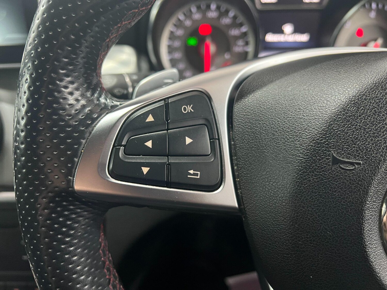 Used Mercedes-Benz GLA 2016 for sale - 76095171: Photo 50