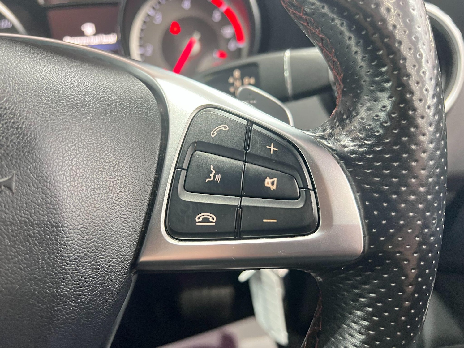 Used Mercedes-Benz GLA 2016 for sale - 76095171: Photo 52