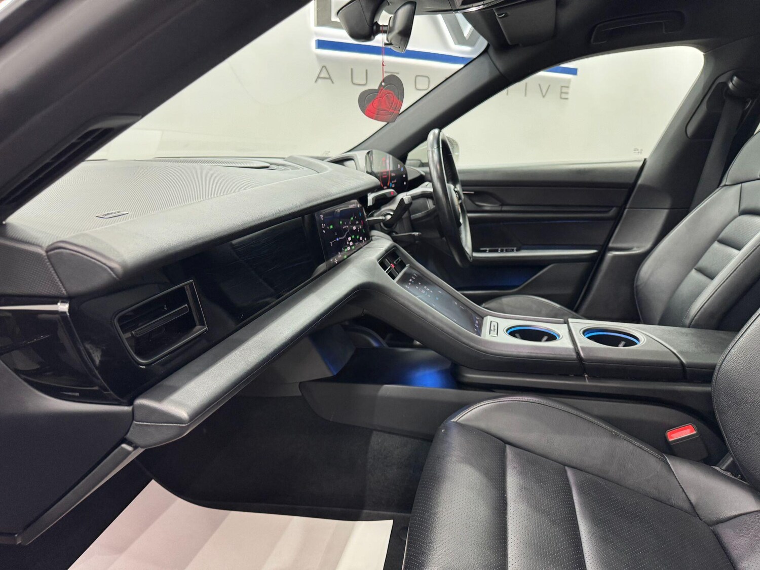 Used Porsche Taycan for sale - 78184444: Photo 28