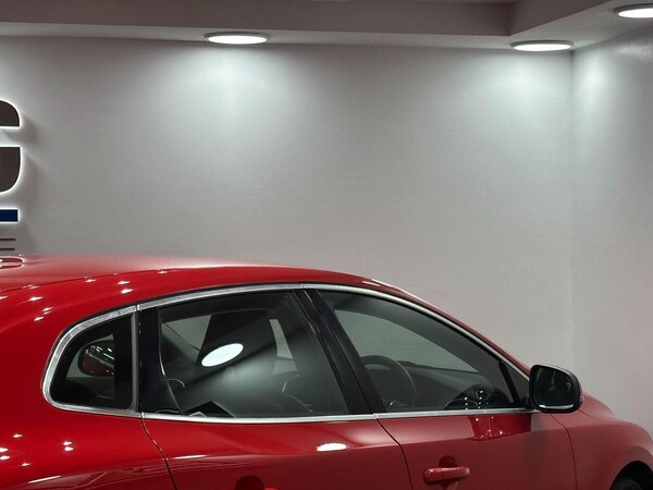 Used Volvo V40 2016 for sale - 76215479: Photo 21