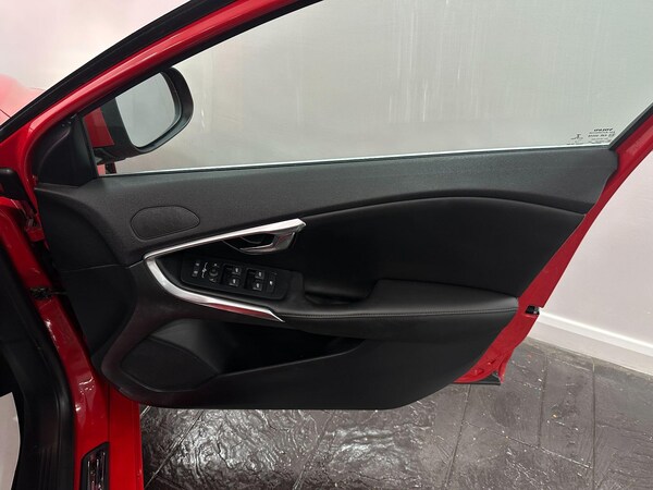 Used Volvo V40 2016 for sale - 76215479: Photo 26