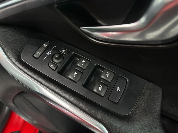 Used Volvo V40 2016 for sale - 76215479: Photo 27
