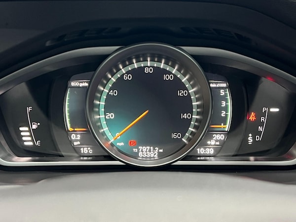 Used Volvo V40 2016 for sale - 76215479: Photo 32