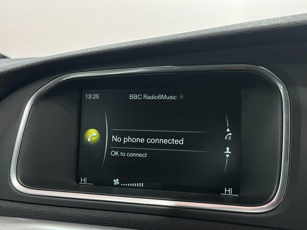 Used Volvo V40 2016 for sale - 76215479: Photo 33
