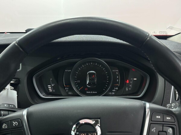 Used Volvo V40 2016 for sale - 76215479: Photo 47