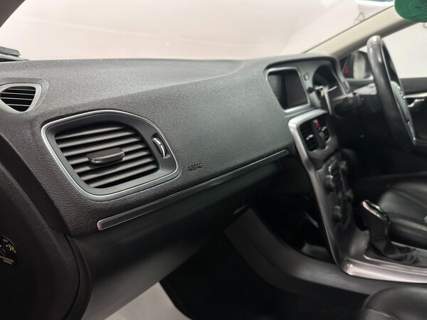 Used Volvo V40 2016 for sale - 76215479: Photo 50