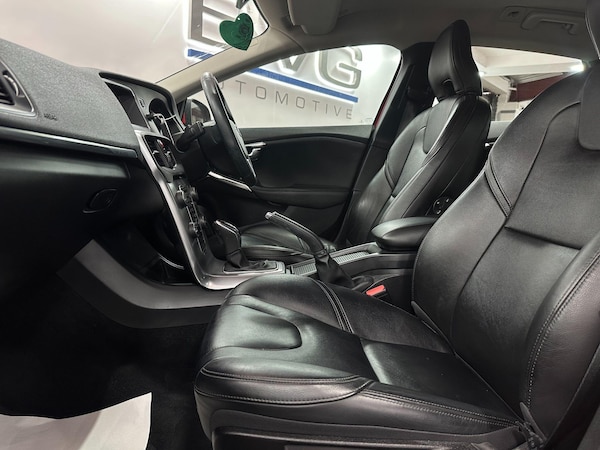 Used Volvo V40 2016 for sale - 76215479: Photo 51