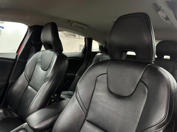 Used Volvo V40 2016 for sale - 76215479: Photo 53