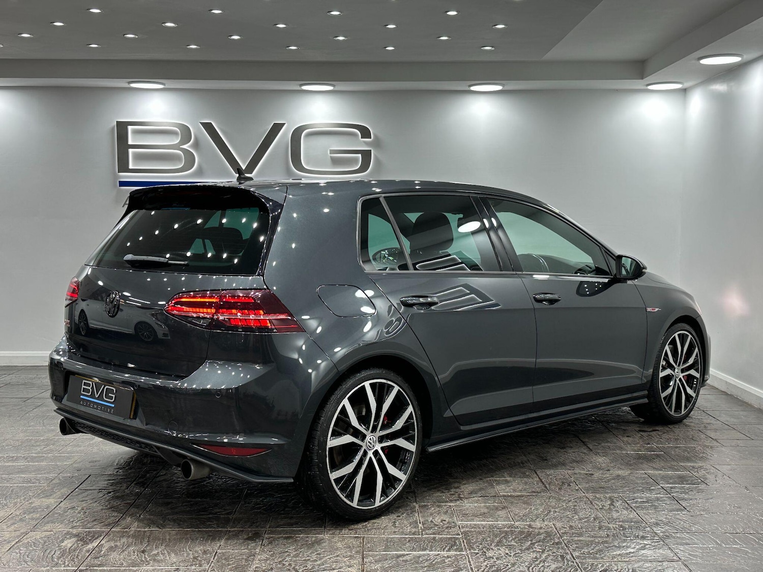 Used Volkswagen Golf 2016 for sale - 76620395: Photo 12