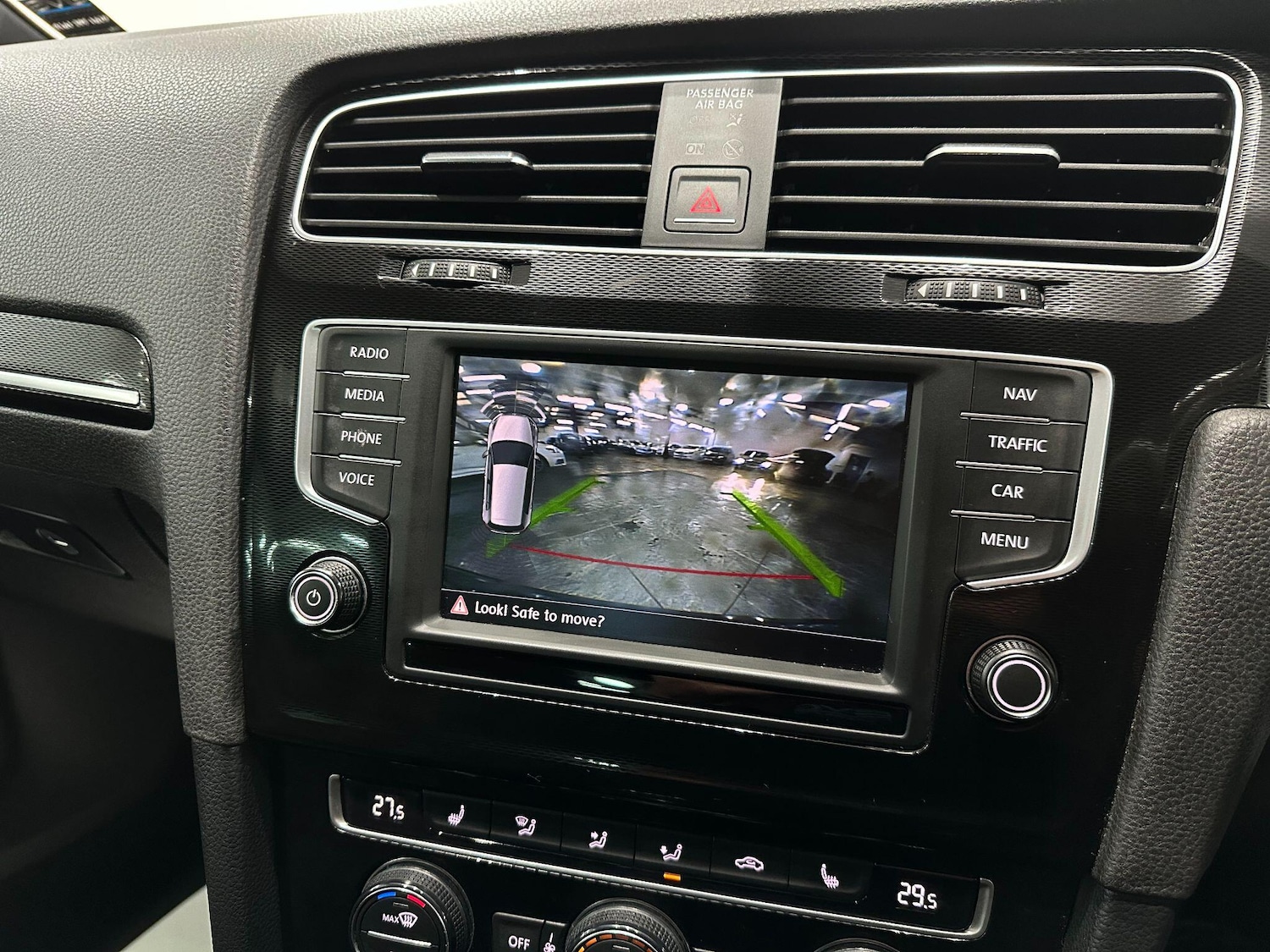 Used Volkswagen Golf 2016 for sale - 76620395: Photo 36