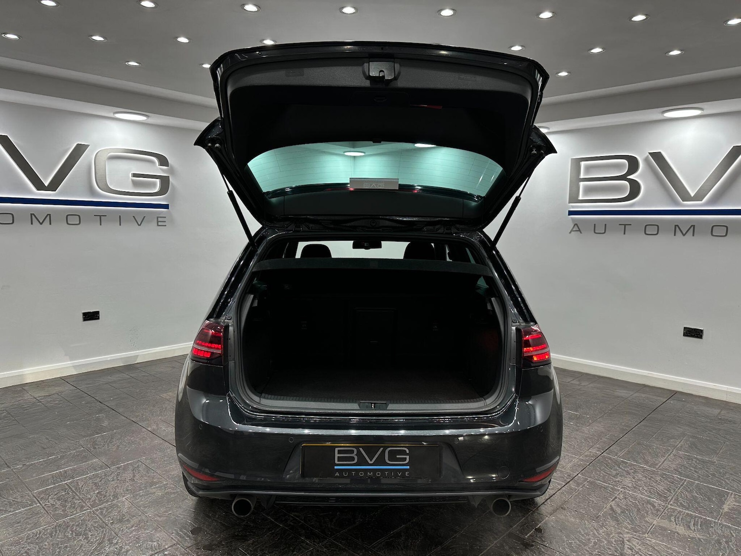 Used Volkswagen Golf 2016 for sale - 76620395: Photo 59