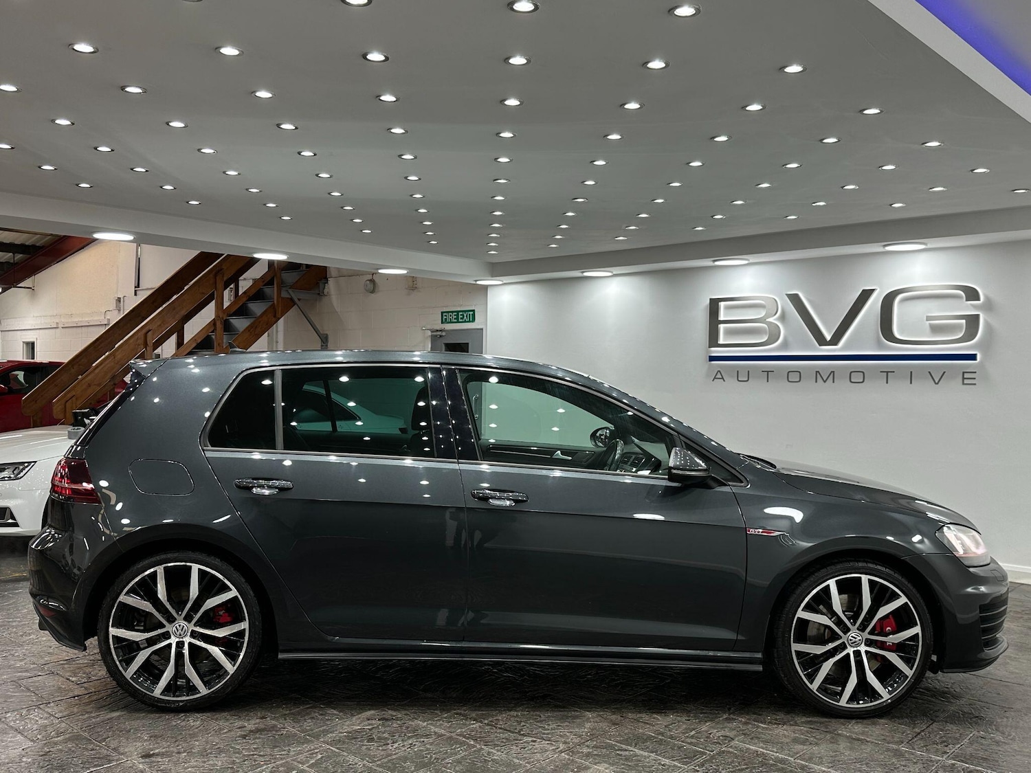 Used Volkswagen Golf 2016 for sale - 76620395: Photo 8