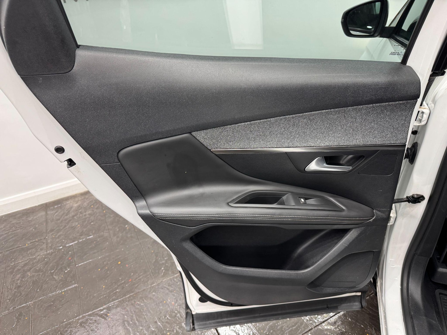 Used Peugeot 3008 2018 for sale - 77396415: Photo 50