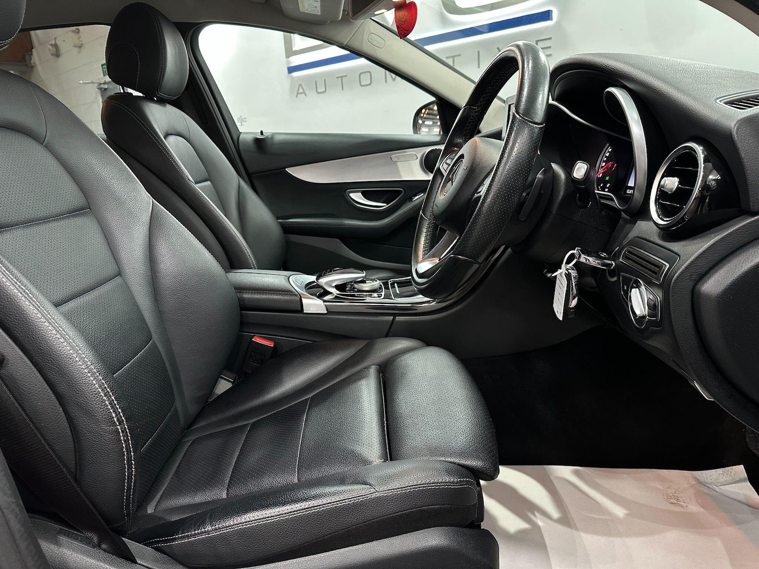 Used Mercedes-Benz C Class 2017 for sale - 76348807: Photo 24
