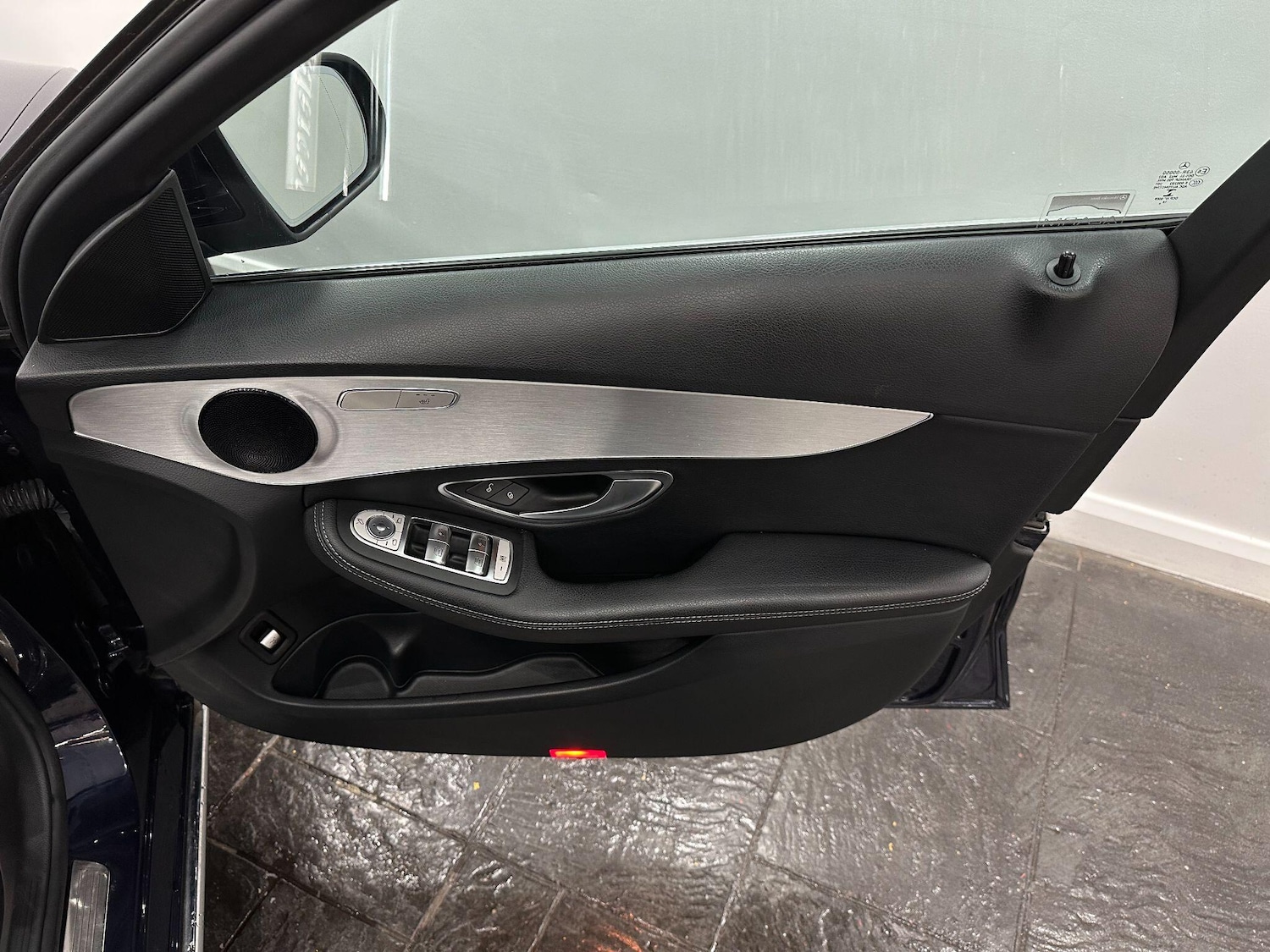 Used Mercedes-Benz C Class 2017 for sale - 76348807: Photo 27