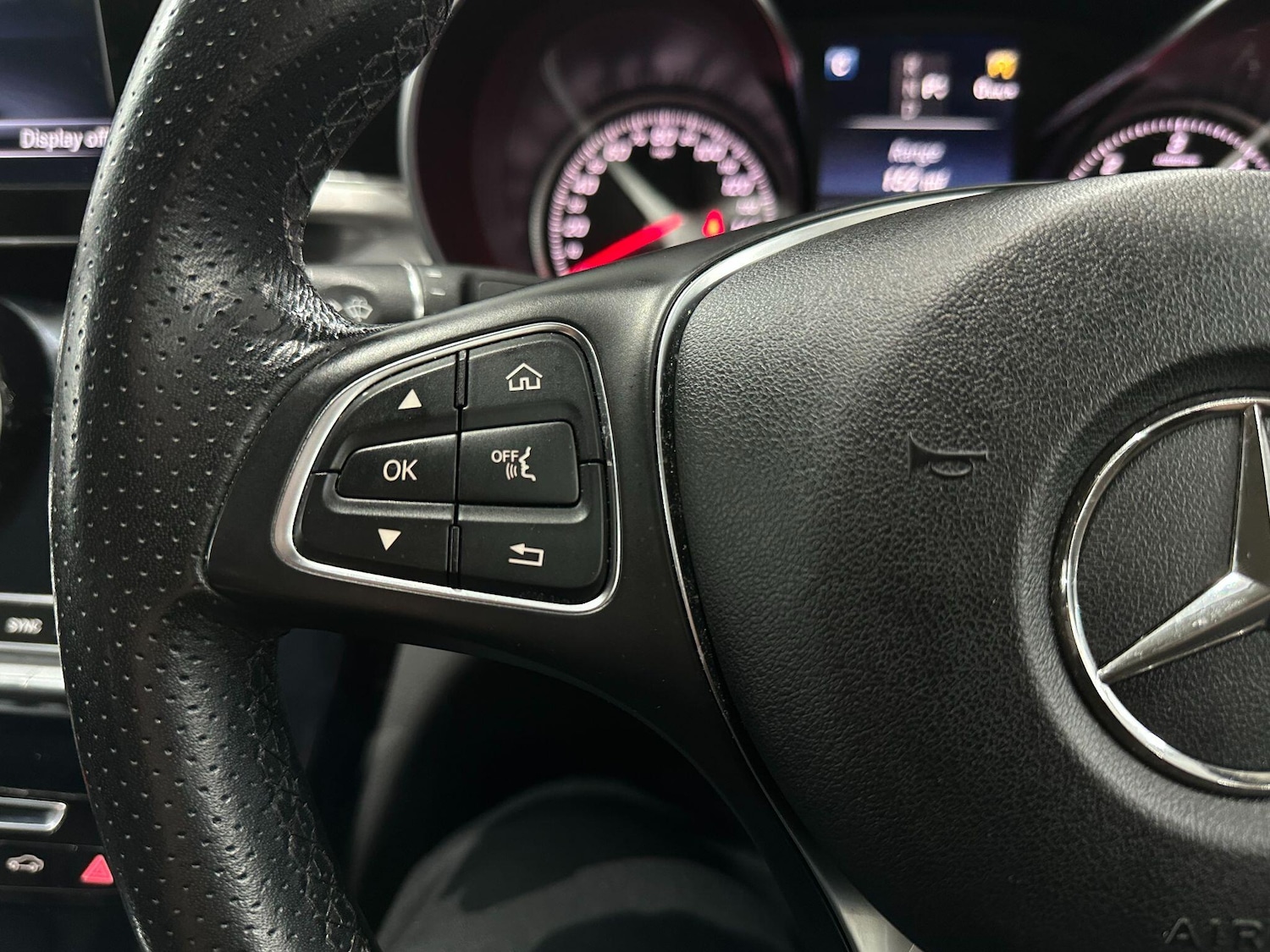 Used Mercedes-Benz C Class 2017 for sale - 76348807: Photo 49