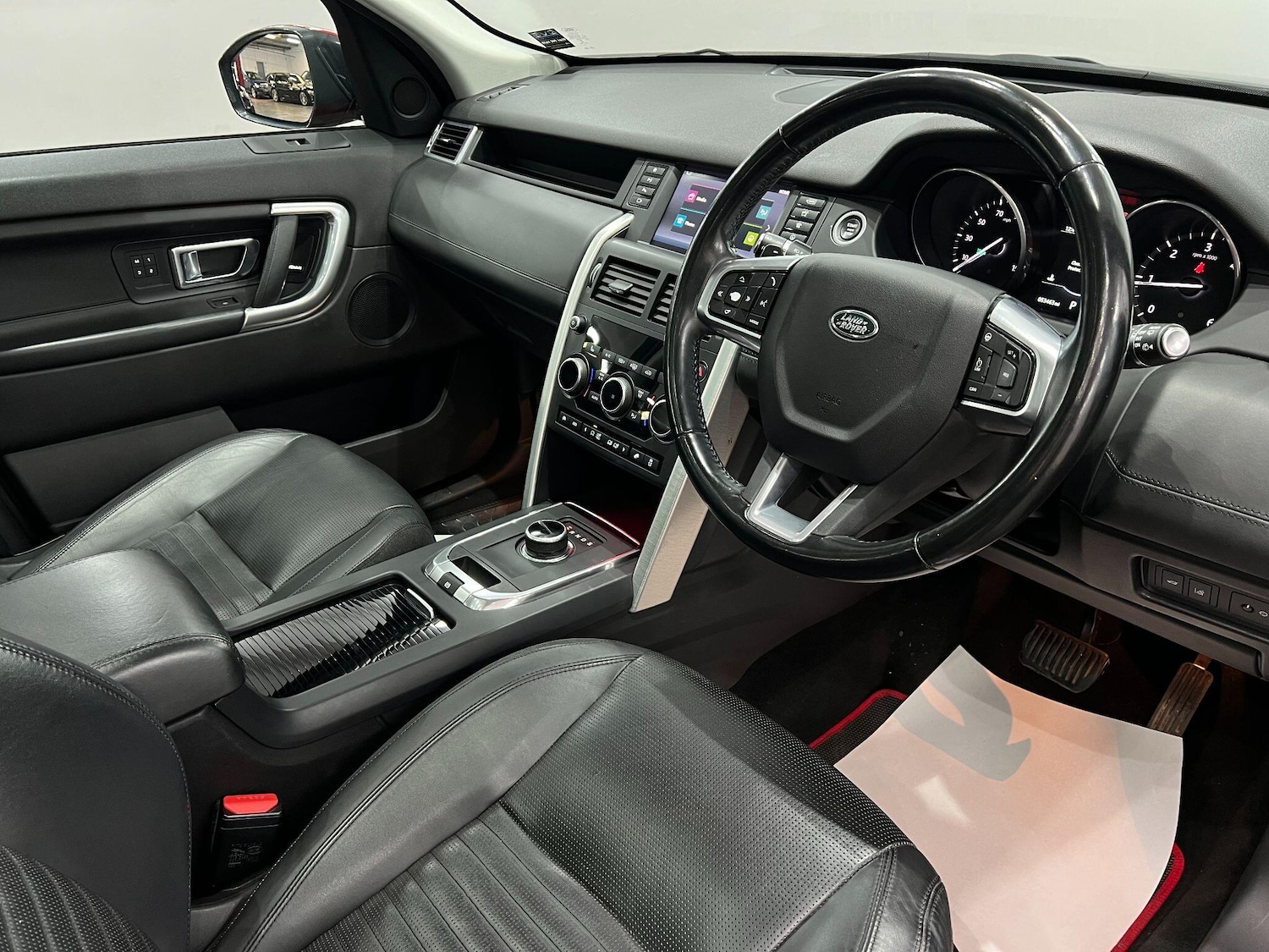 Used Land Rover Discovery Sport 2017 for sale - 76607217: Photo 24