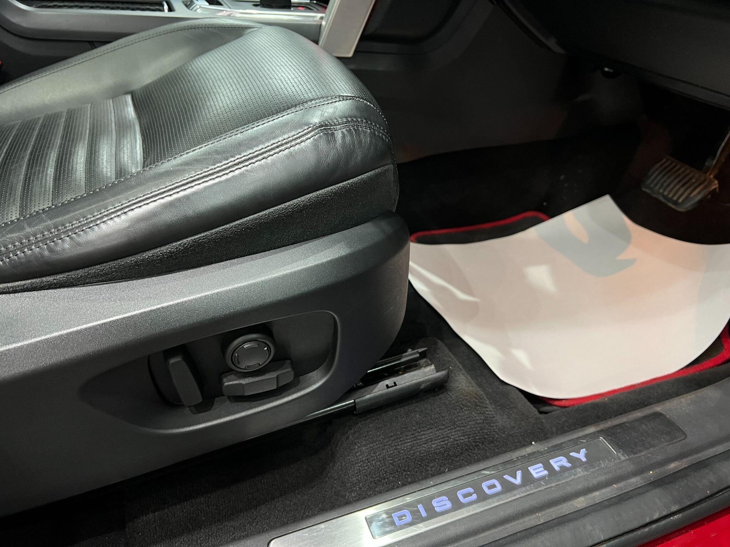 Used Land Rover Discovery Sport 2017 for sale - 76607217: Photo 27