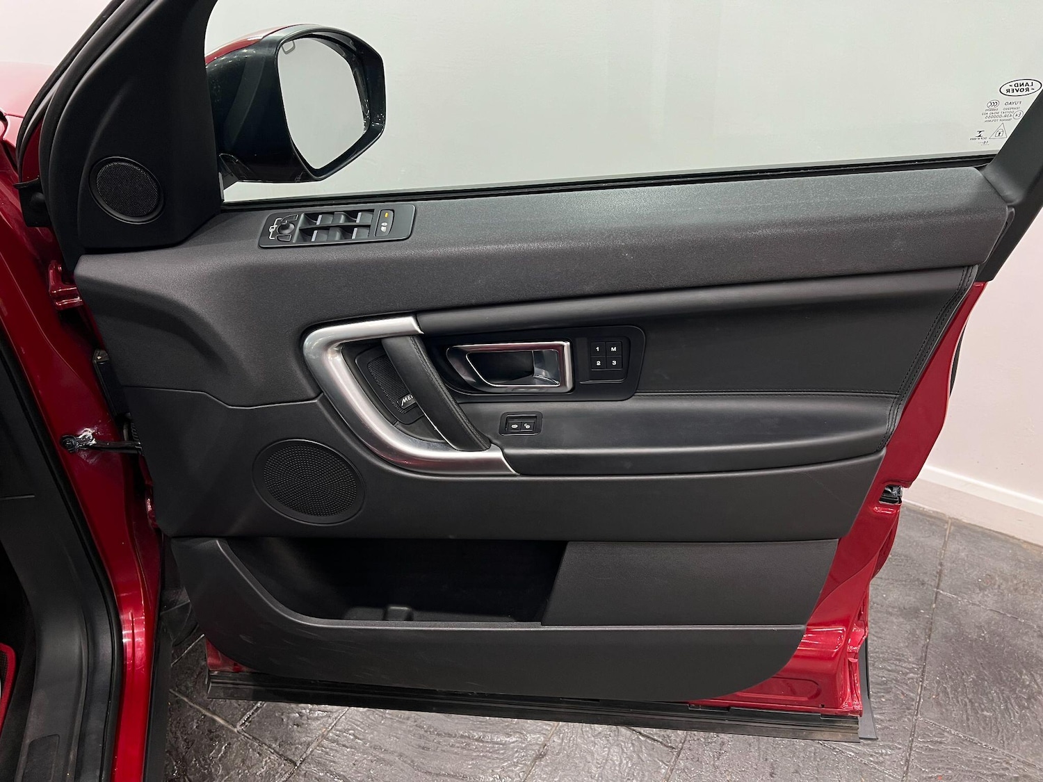 Used Land Rover Discovery Sport 2017 for sale - 76607217: Photo 29