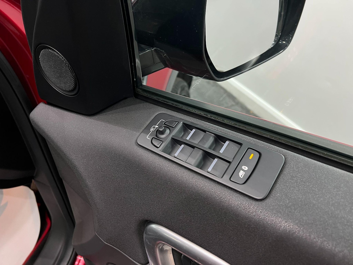 Used Land Rover Discovery Sport 2017 for sale - 76607217: Photo 30