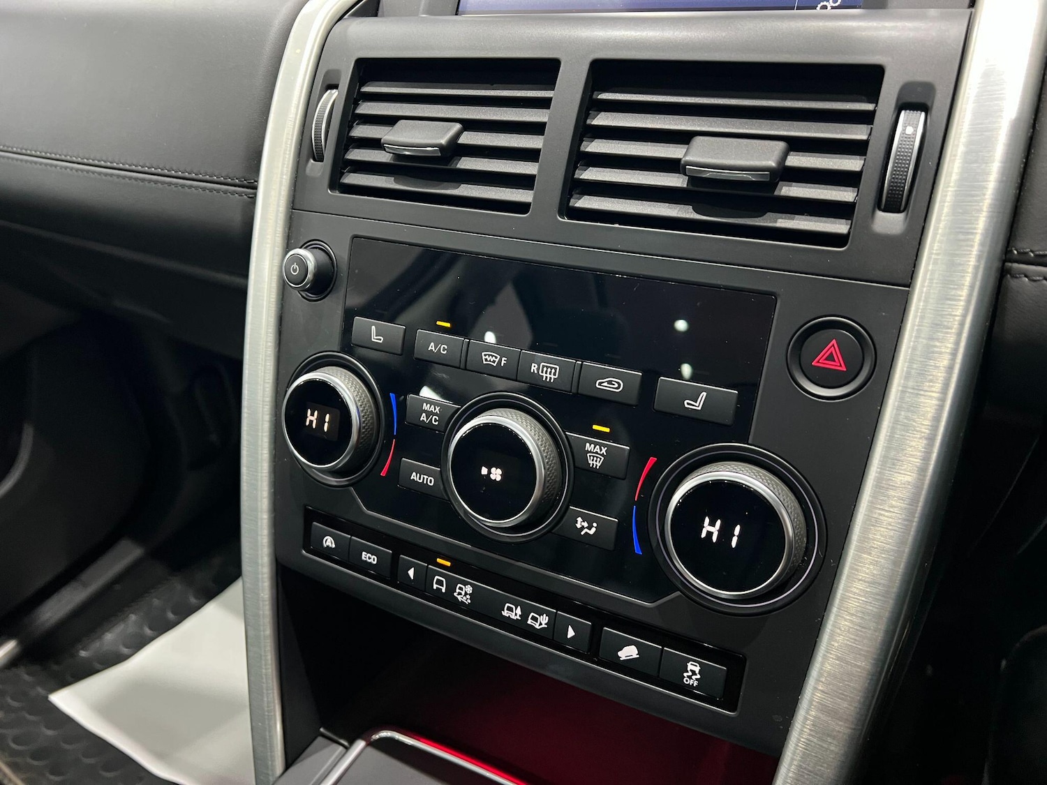 Used Land Rover Discovery Sport 2017 for sale - 76607217: Photo 37