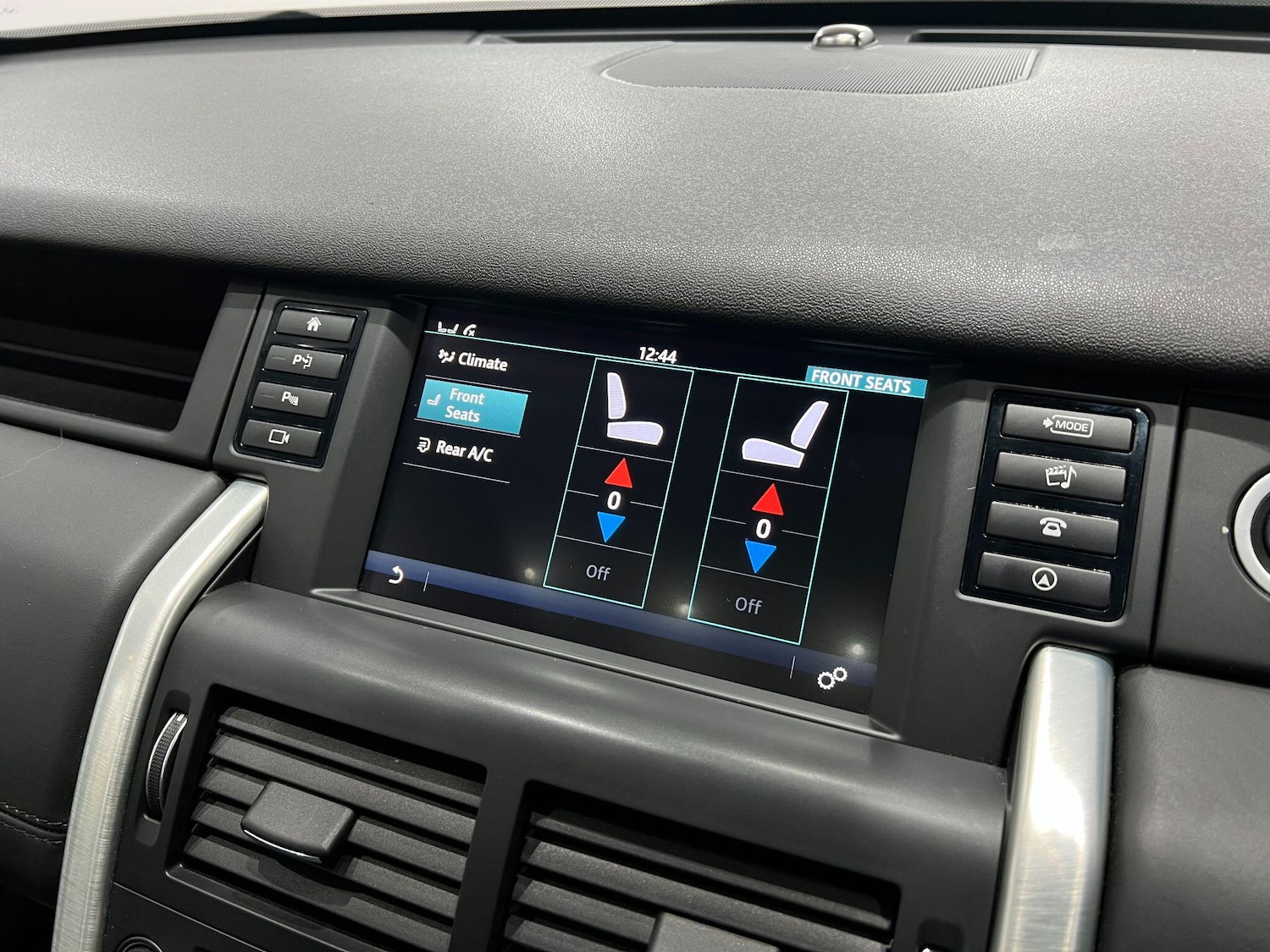 Used Land Rover Discovery Sport 2017 for sale - 76607217: Photo 38