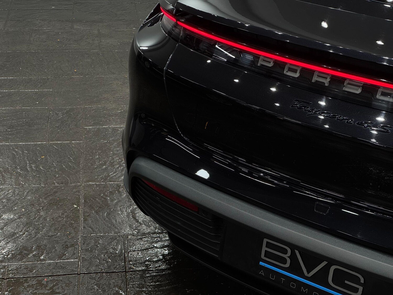 Used Porsche Taycan 2020 for sale - 76633039: Photo 24