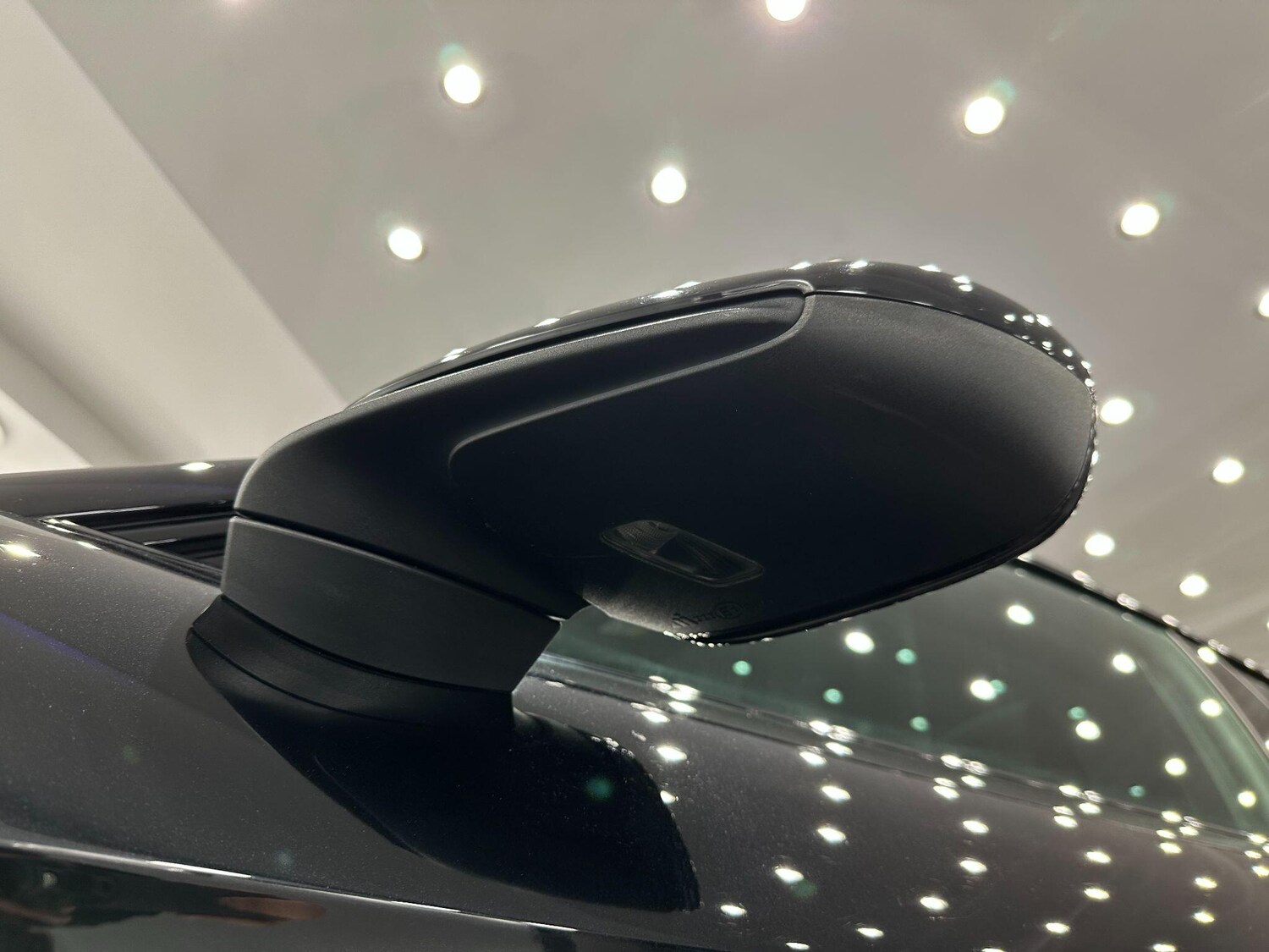 Used Porsche Taycan 2020 for sale - 76633039: Photo 29